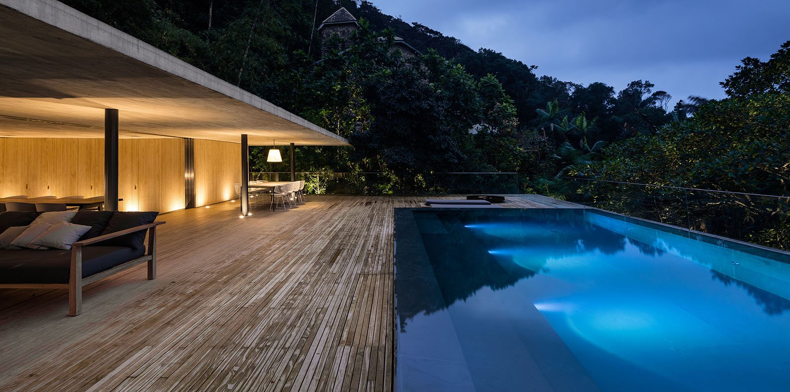 Take a Look Inside the Unique Jungle House by Studio MK 27 1