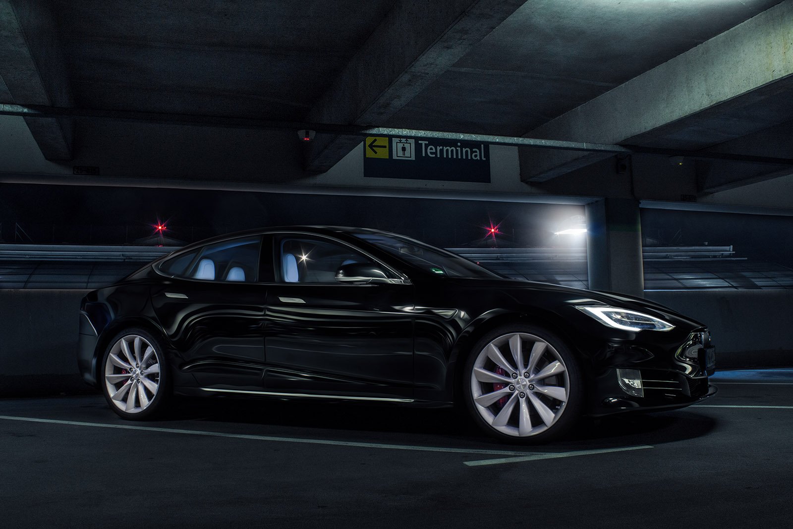 Tesla Model S 01