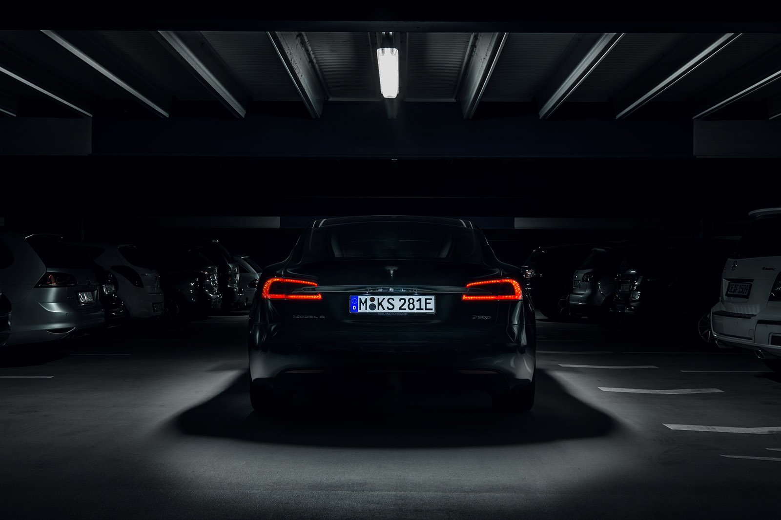 Tesla Model S 02