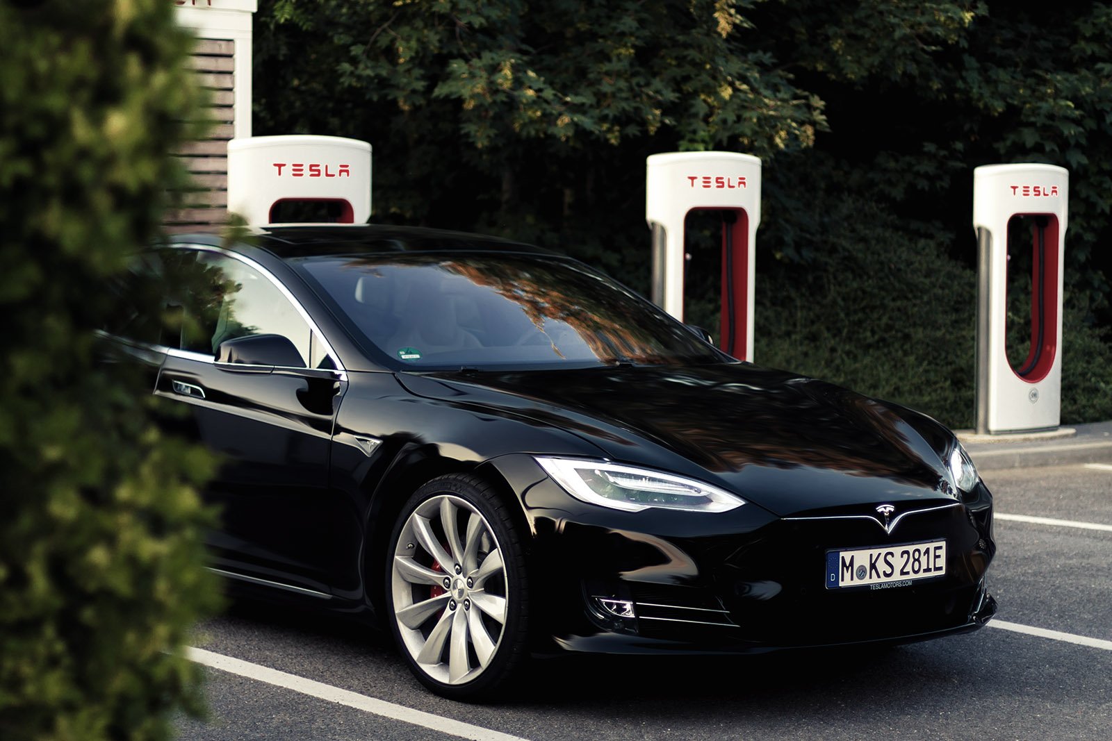 Tesla Model S 05