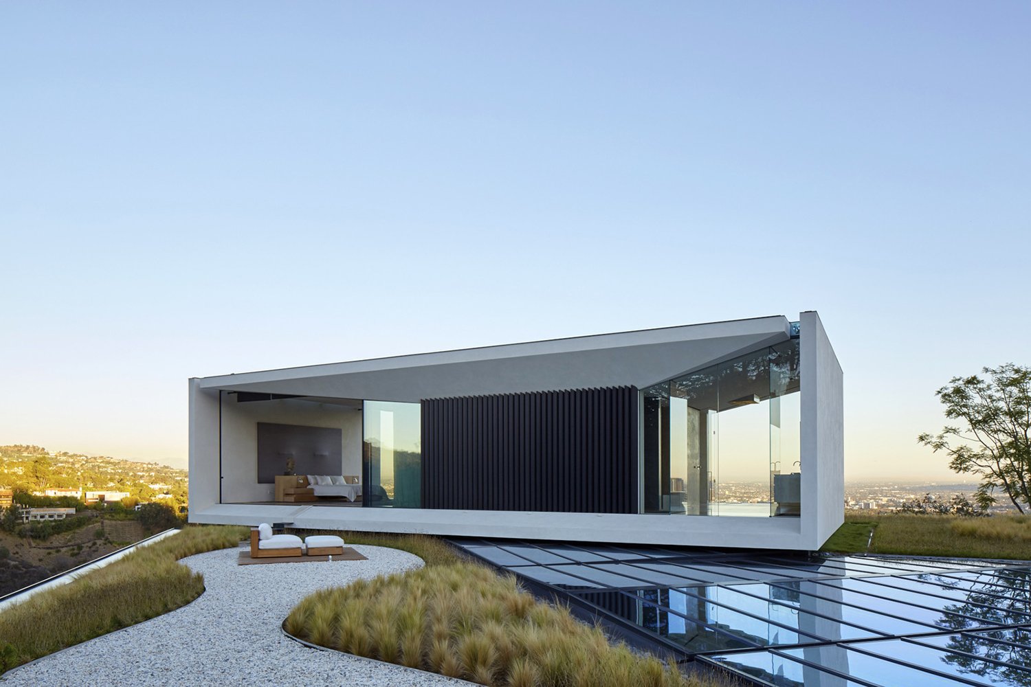 A Glimpse Into Michael Bay’s Incredible Dream Home 16