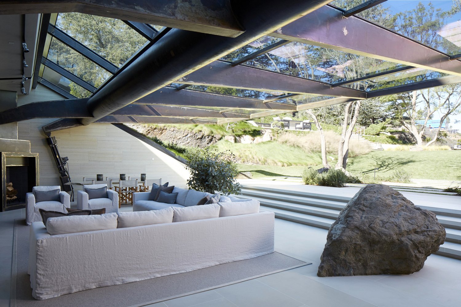 A Glimpse Into Michael Bay’s Incredible Dream Home 4