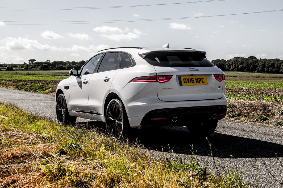 A Bigger Cat – The Jaguar F-Pace 5