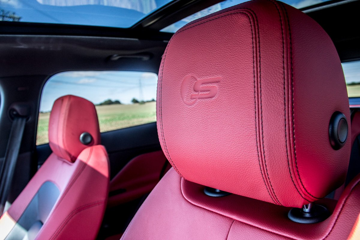 A Bigger Cat – The Jaguar F-Pace 12