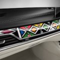 Künstlerin Esther Mahlangu gestaltet einzigartiges 7er Interieur