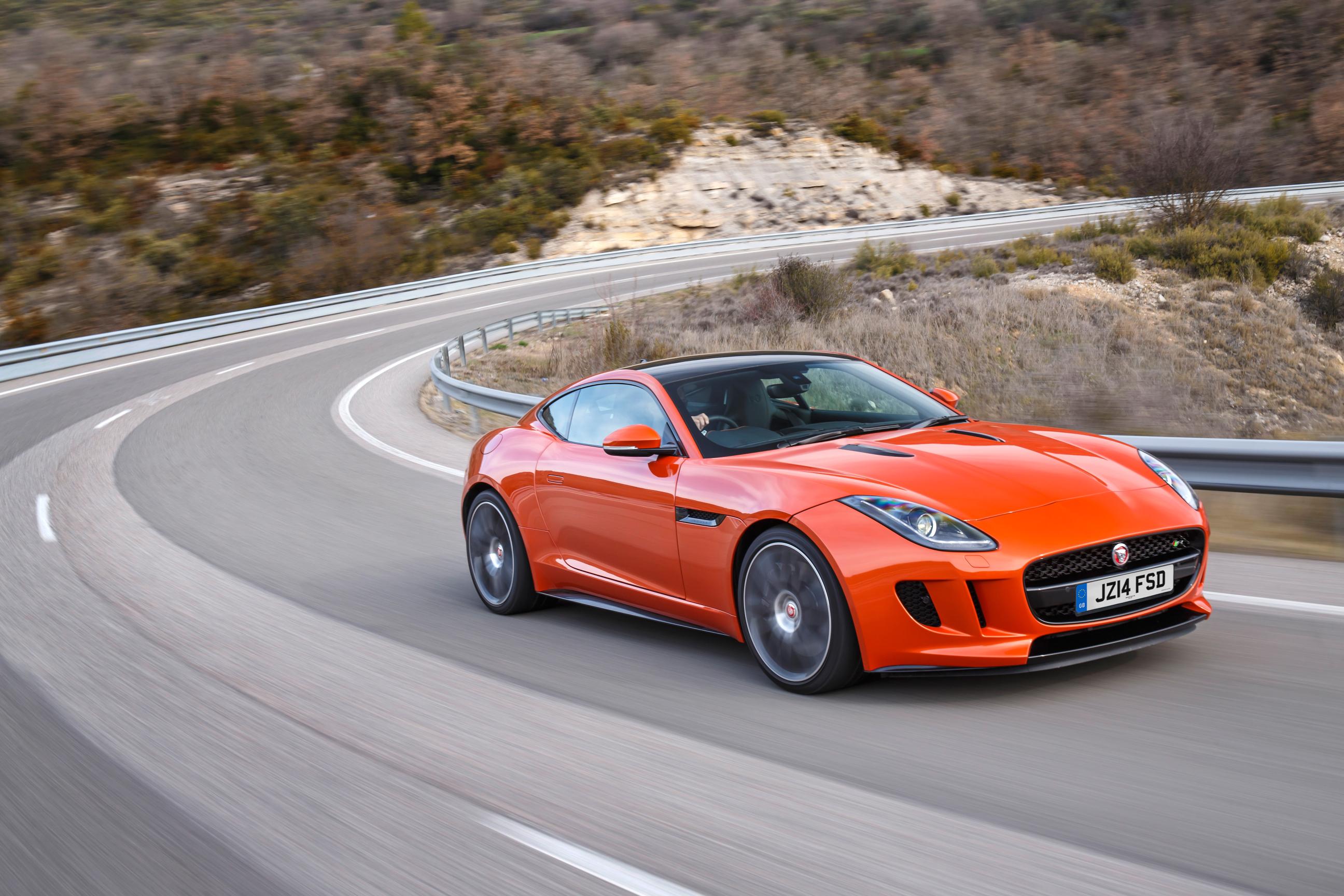 The Angry Cat – Jaguar F-Type R Coupe 8
