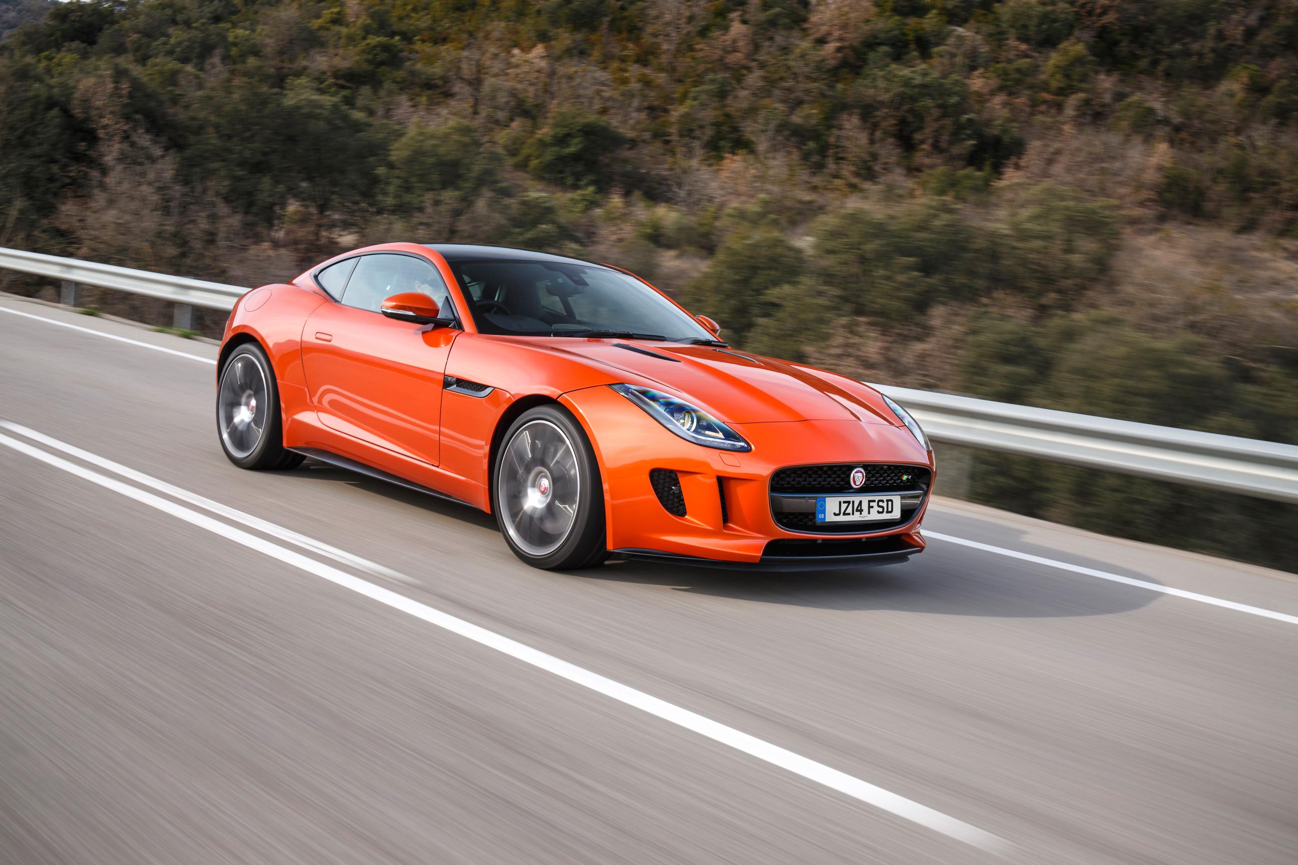 The Angry Cat – Jaguar F-Type R Coupe 1