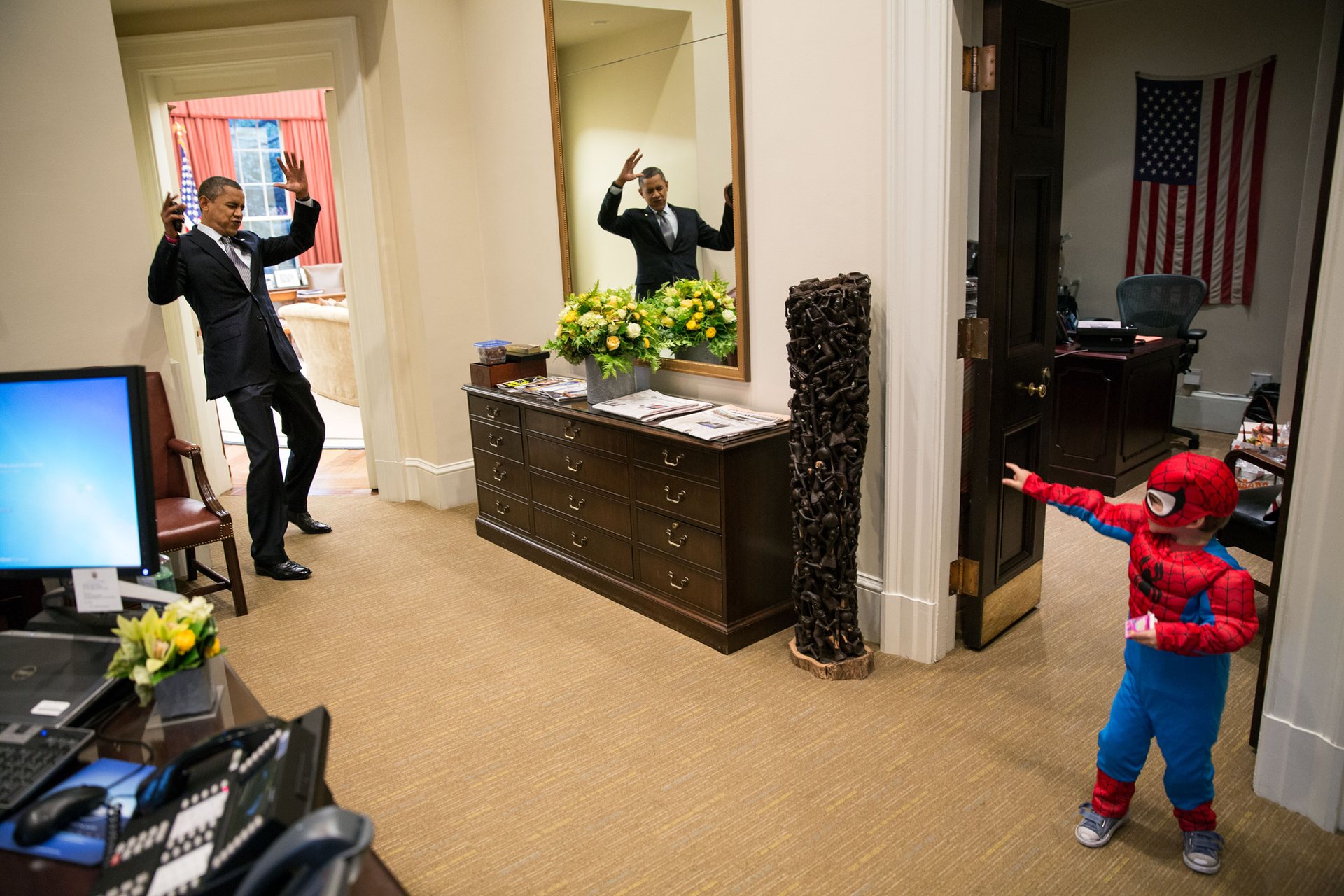 Official White House Photographer Pete Souza Reveals His Favourite Photos Of Obama 10