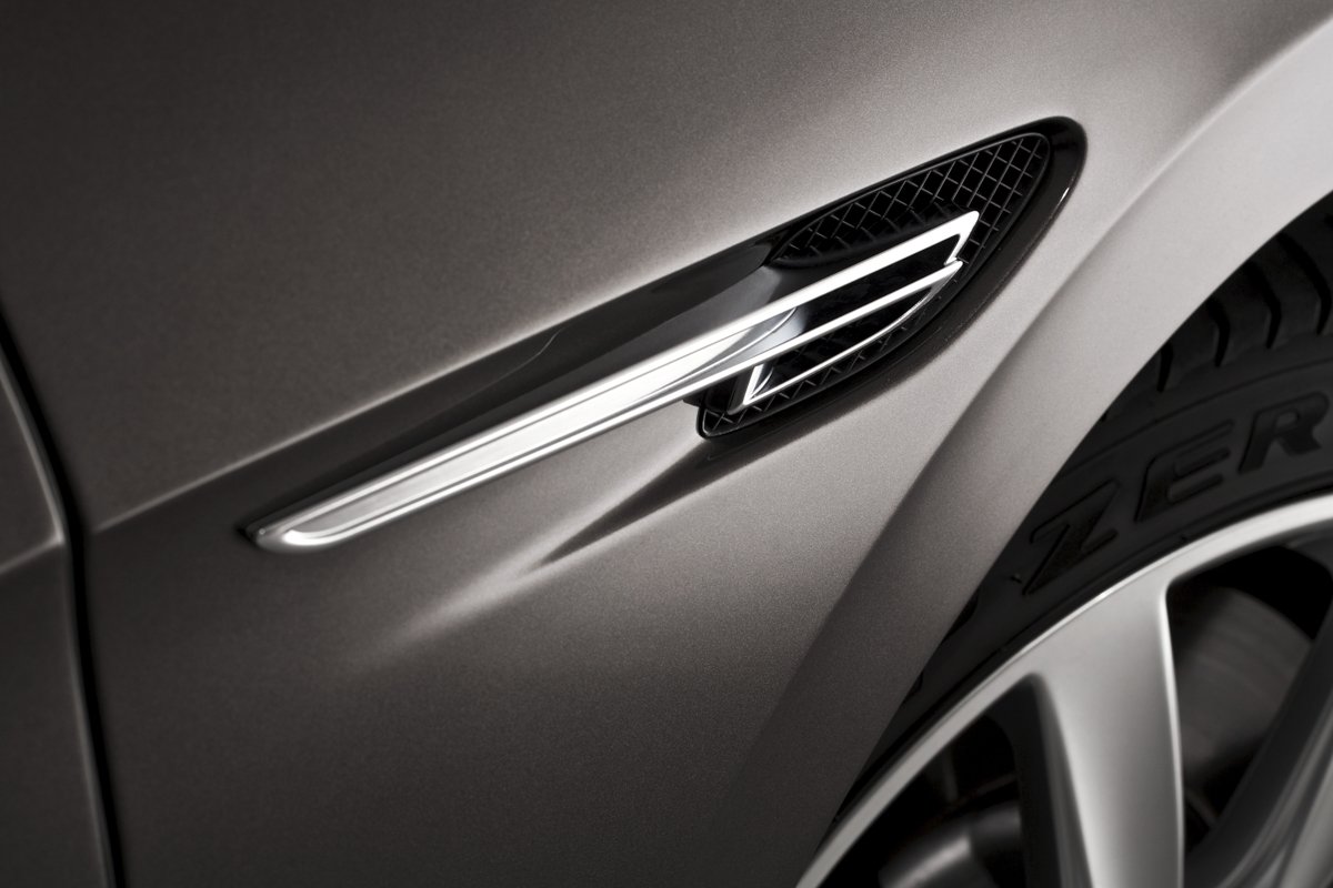 Pure Class – The Bentley Flying Spur W12 9