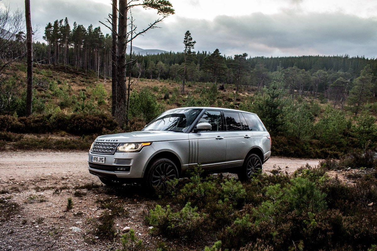 Highland Touring in The Range Rover SVAutobiography 4