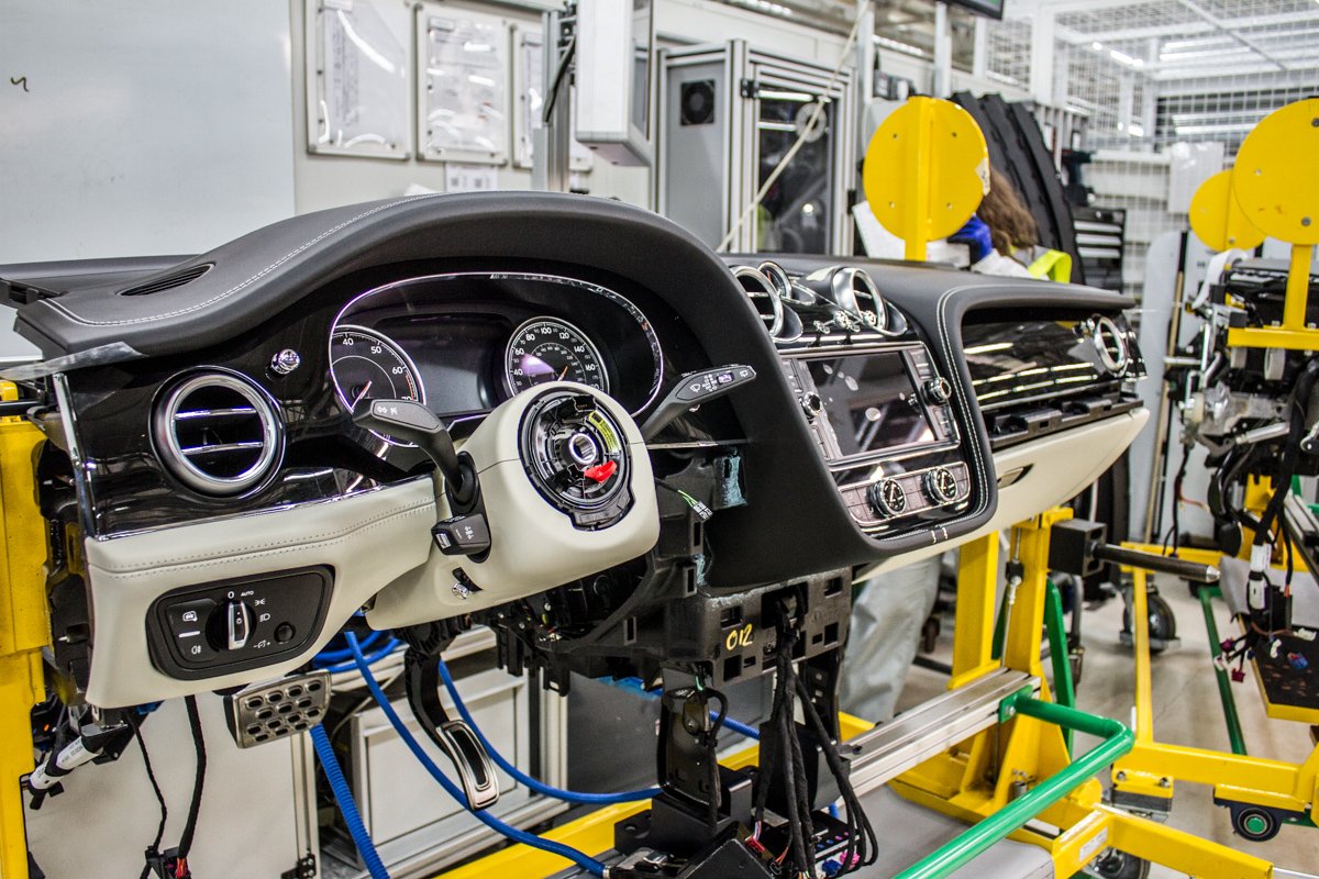 Grand Tour Of The Bentley Factory, Crewe 6
