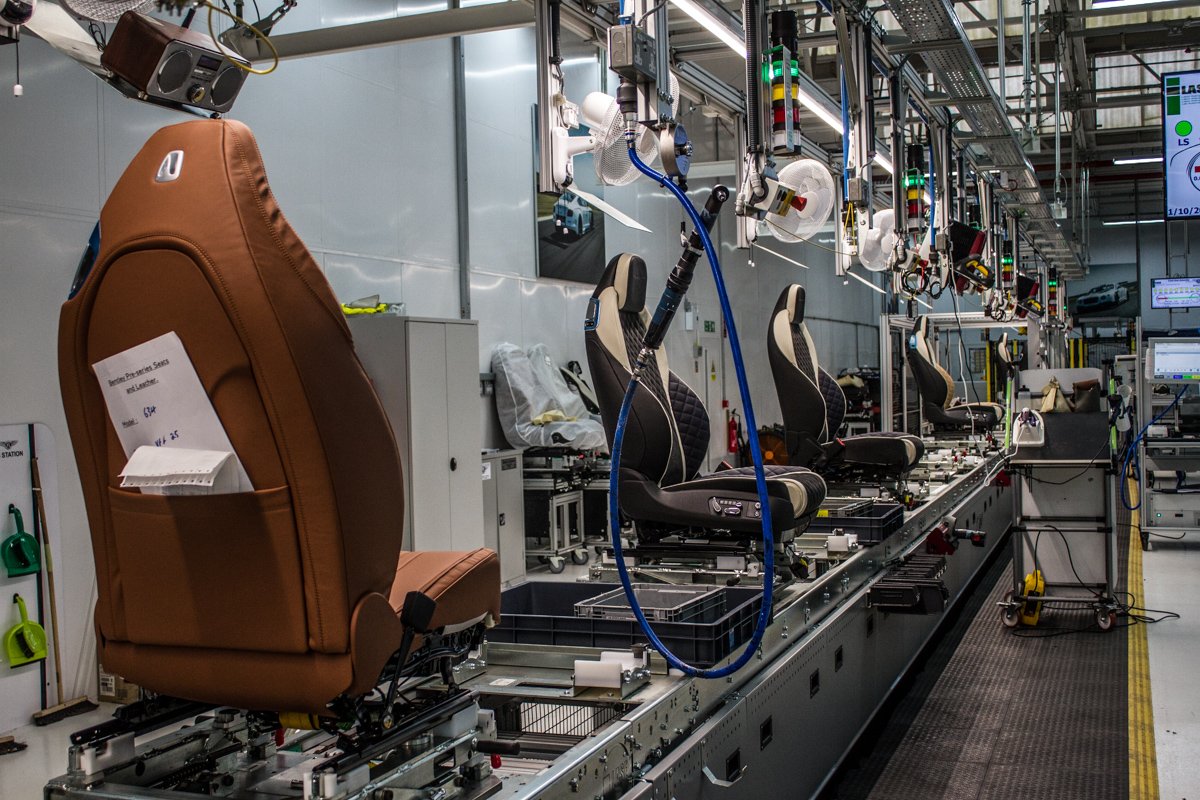 Grand Tour Of The Bentley Factory, Crewe 10