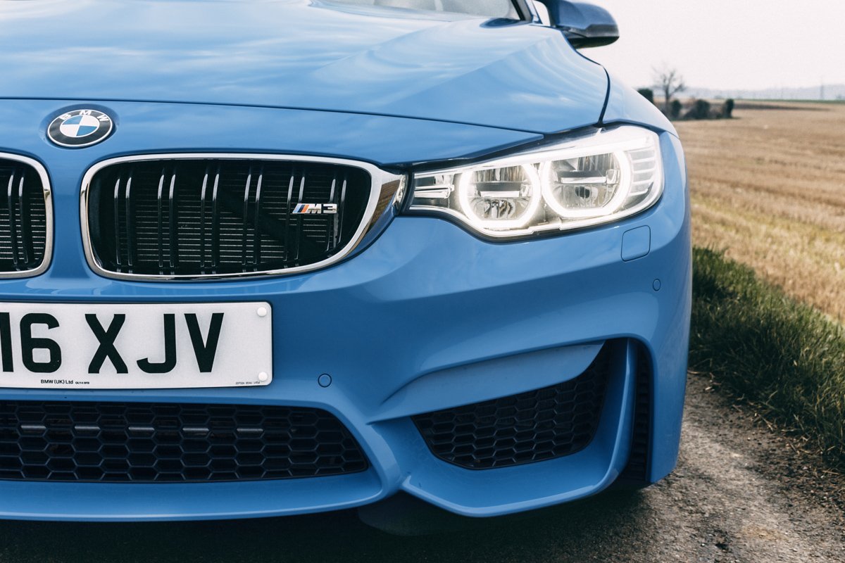 A true performaer: Winter Fun in the BMW M3 2