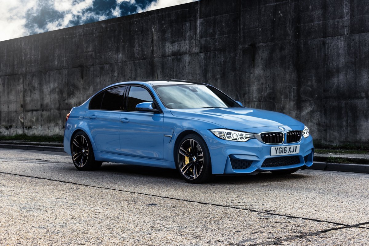 A true performaer: Winter Fun in the BMW M3 10