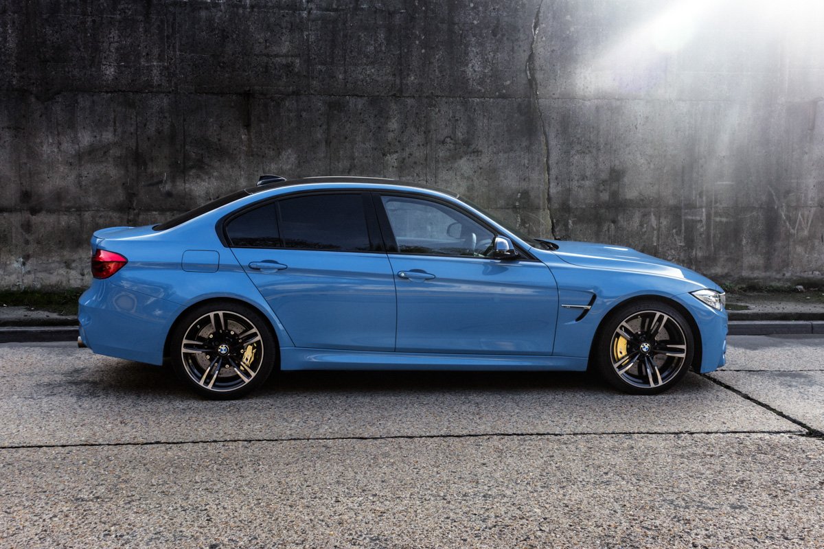 A true performaer: Winter Fun in the BMW M3 9