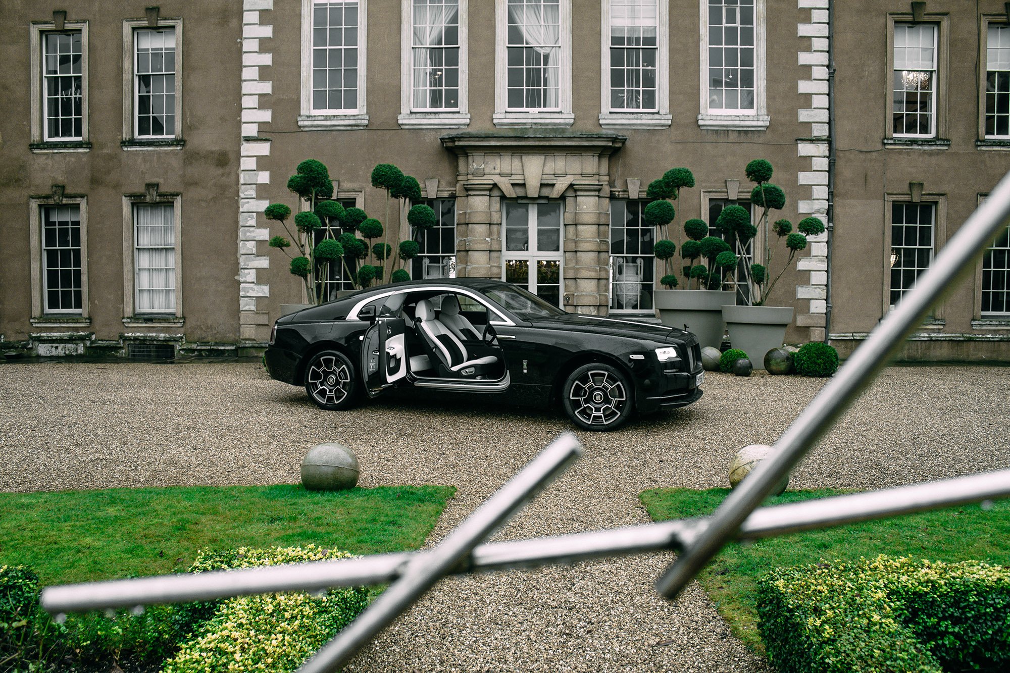 Driving The Black Badge Rolls Royce Wraith 4