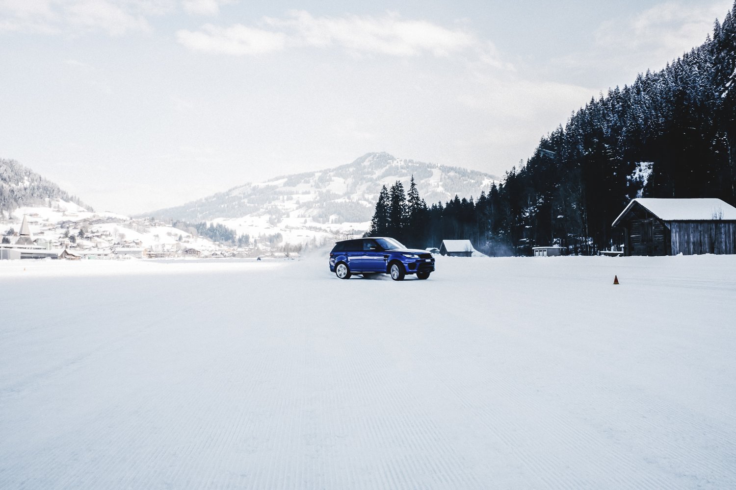 Die Jaguar Land Rover Ice Driving Experience in Gstaad 28