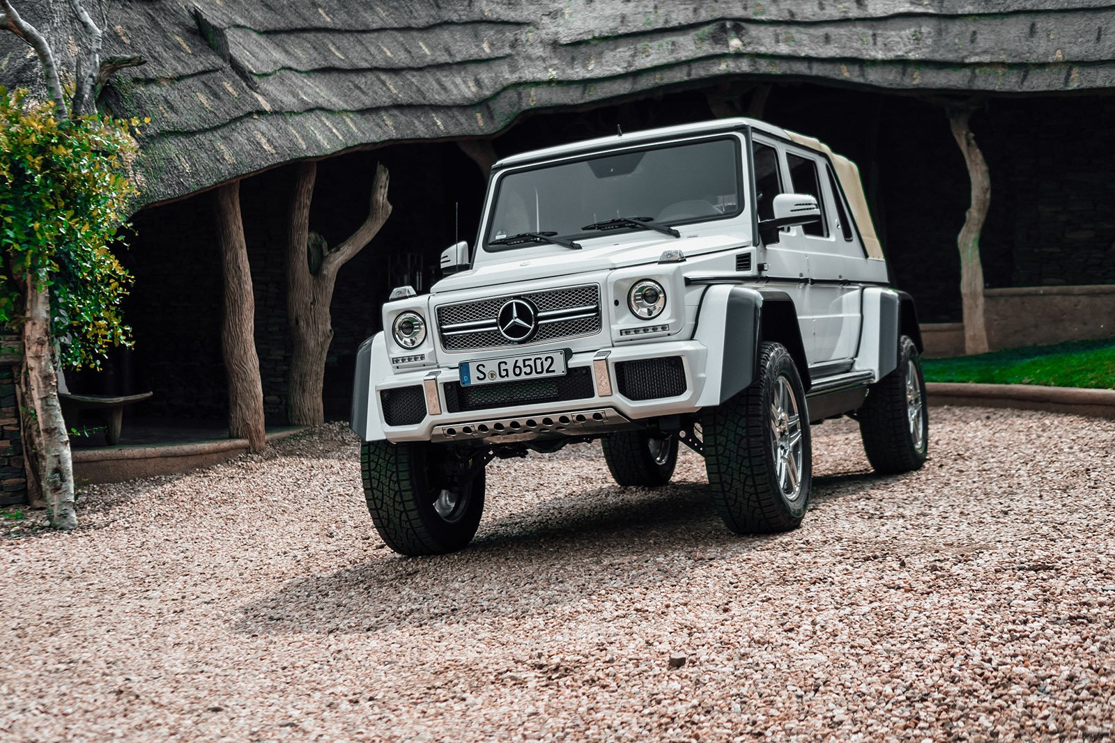 G 650 Landaulet Featured