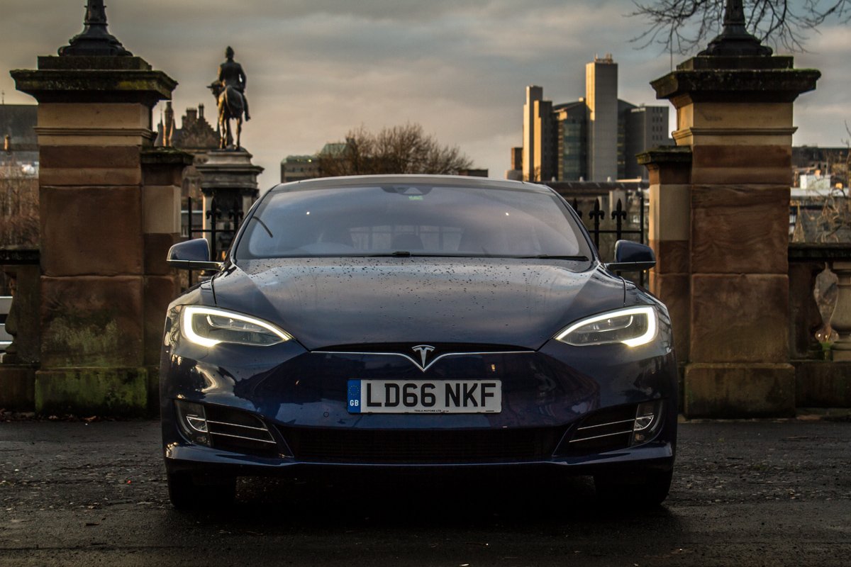 Electric Roadtrip In The Tesla 90D 1