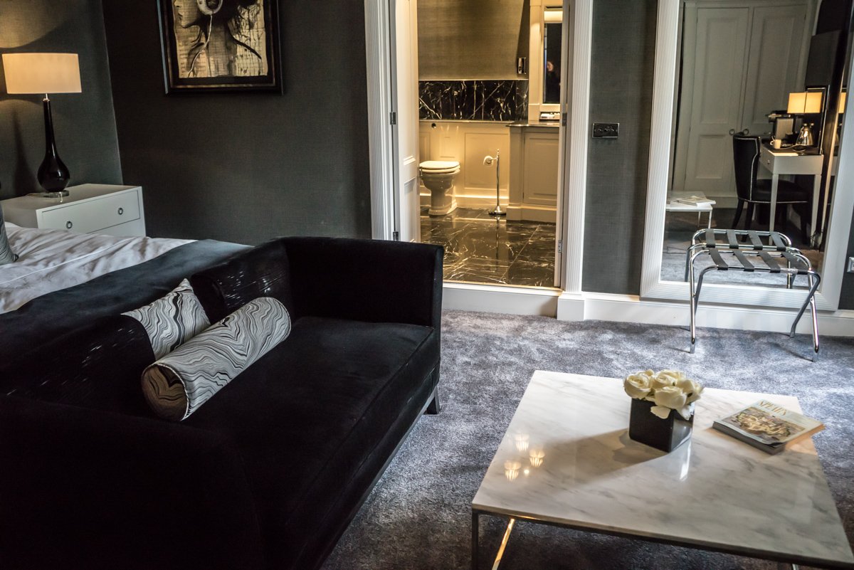 Staying at Carlowrie Castle, Edinburgh 19