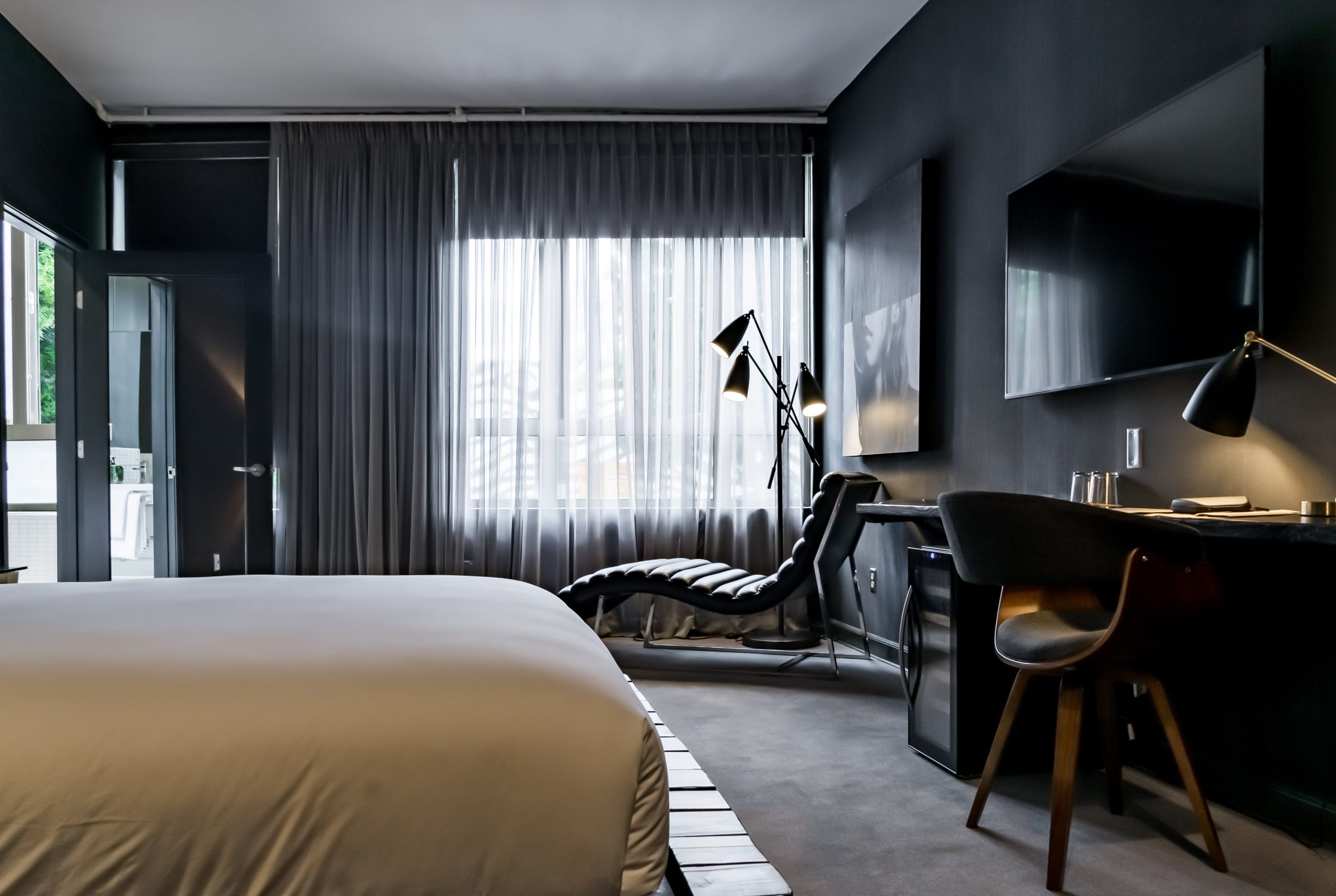 Tuck Hotel 02