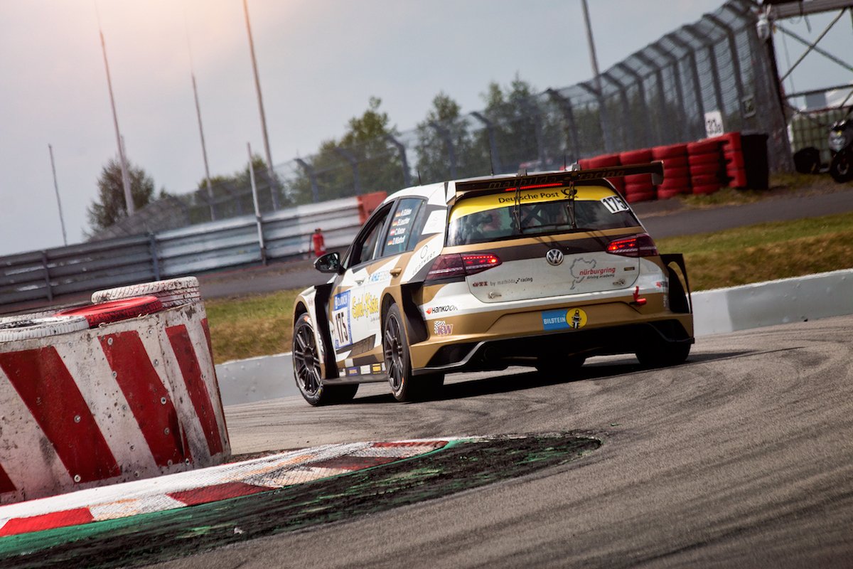 Heiße Drifts beim 24h Rennen am Nürburgring 12