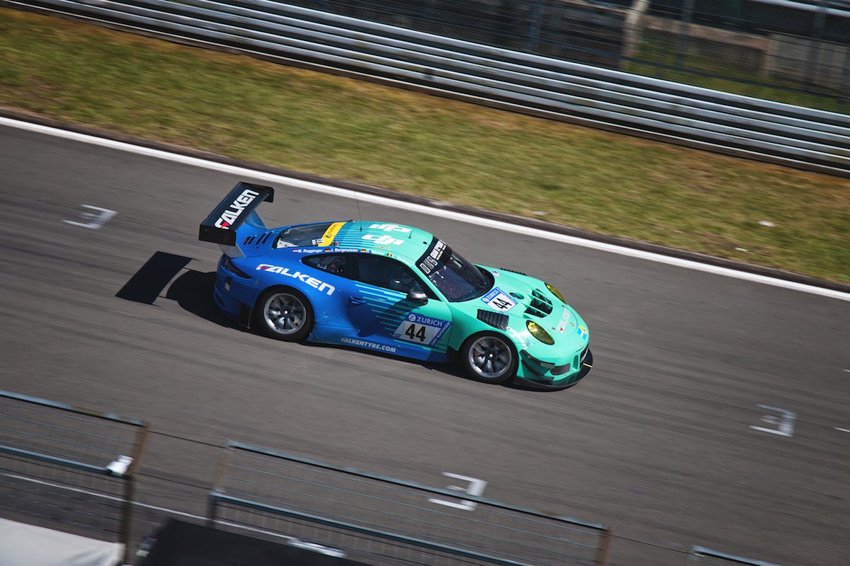 Heiße Drifts beim 24h Rennen am Nürburgring 2