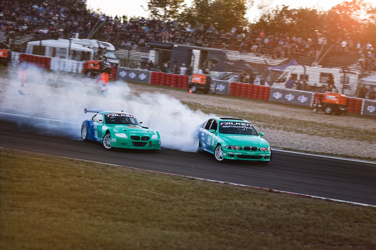 Heiße Drifts beim 24h Rennen am Nürburgring 1