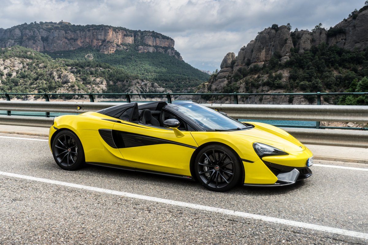 Drive Time With The New McLaren 570S Spider 2