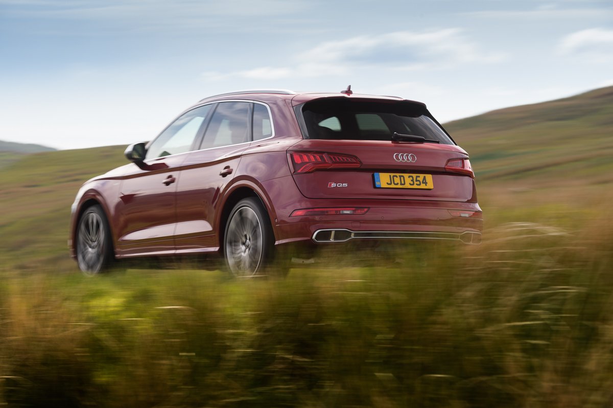 Four-Wheel Fun in The Audi SQ5 3