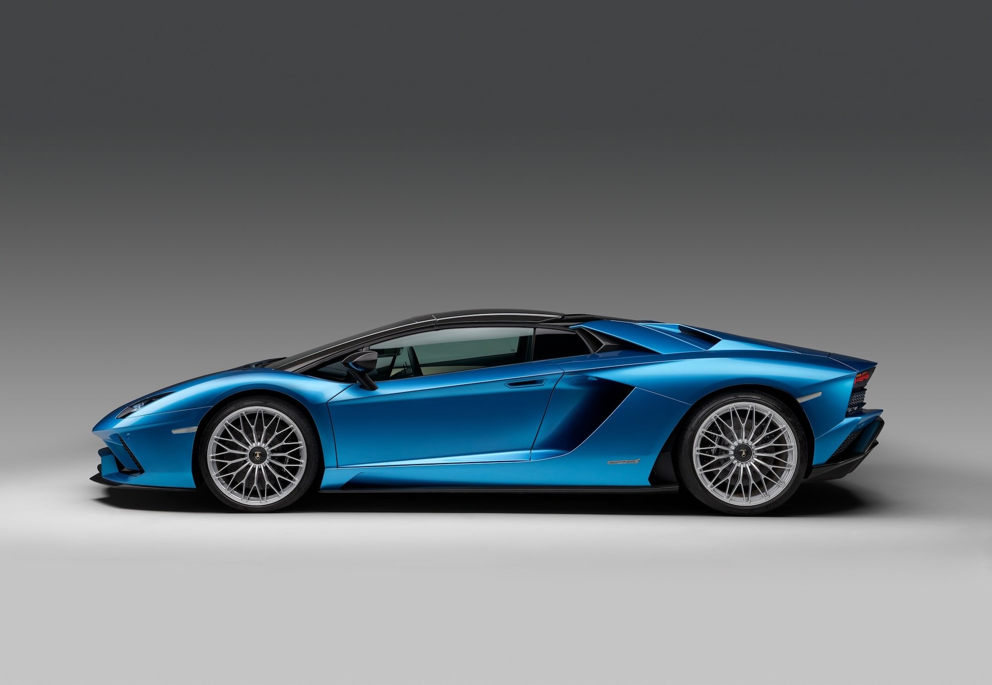 Wohlbedacht: Lamborghini präsentiert neuen Aventador S Roadster 7