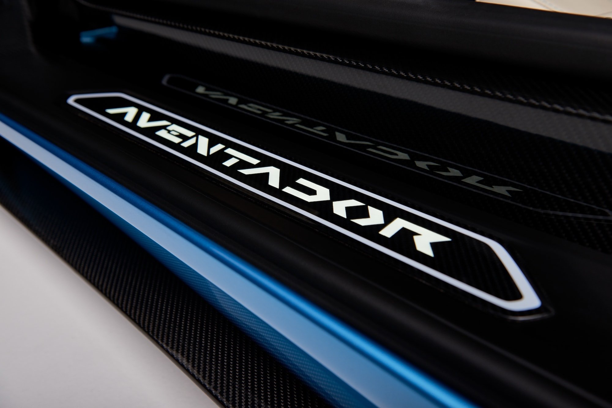 Wohlbedacht: Lamborghini präsentiert neuen Aventador S Roadster 10