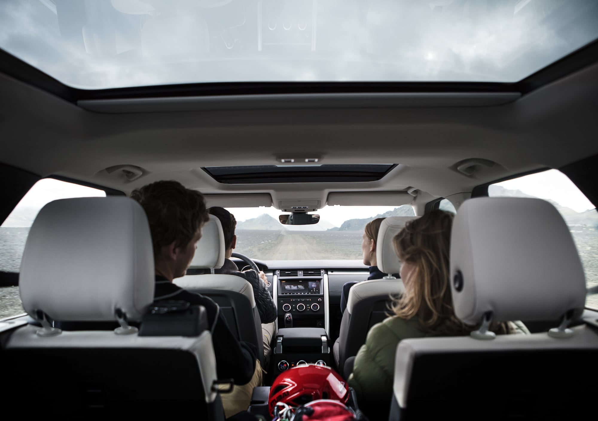 Mehr als nur ein SUV: Der neue Land Rover Discovery SVX 6