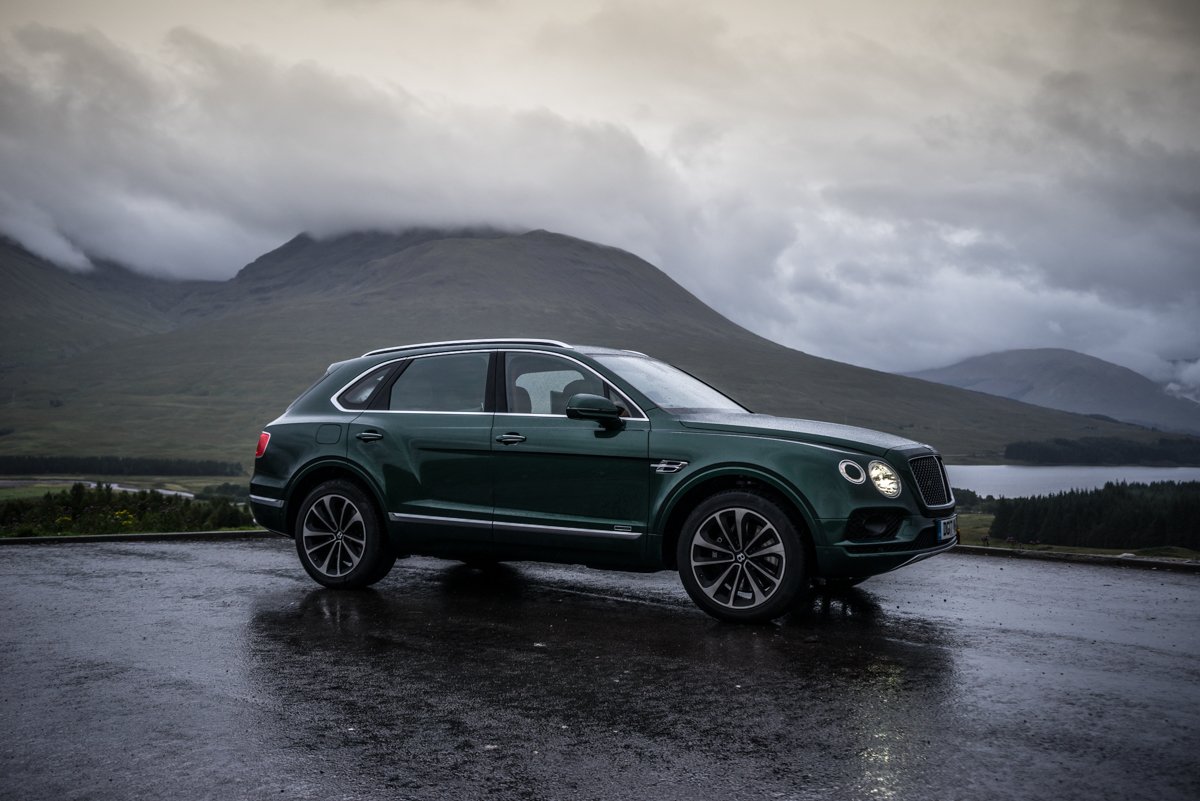Highland Touring in The Bentley Bentayga Diesel 14