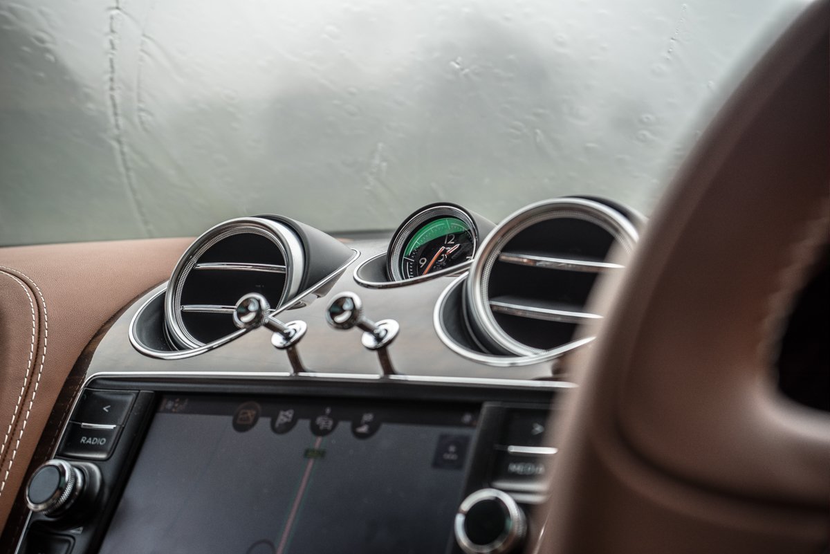 Highland Touring in The Bentley Bentayga Diesel 5