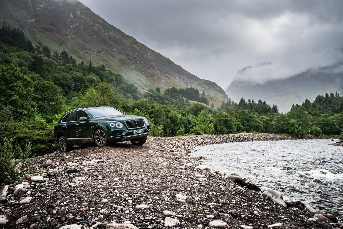 Highland Touring in The Bentley Bentayga Diesel 9
