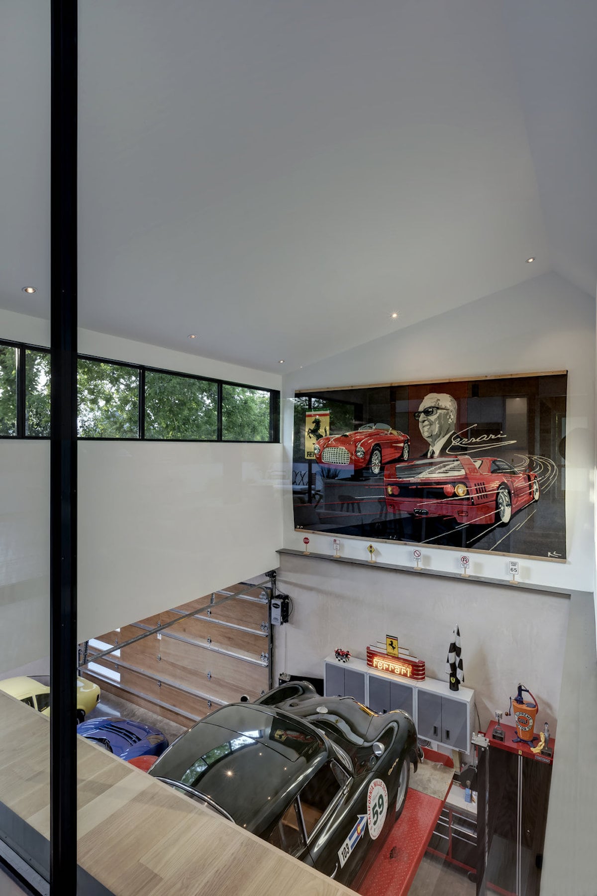 Der Traum eines jeden Autoliebhabers: Das Autohaus von MF Architecture 7