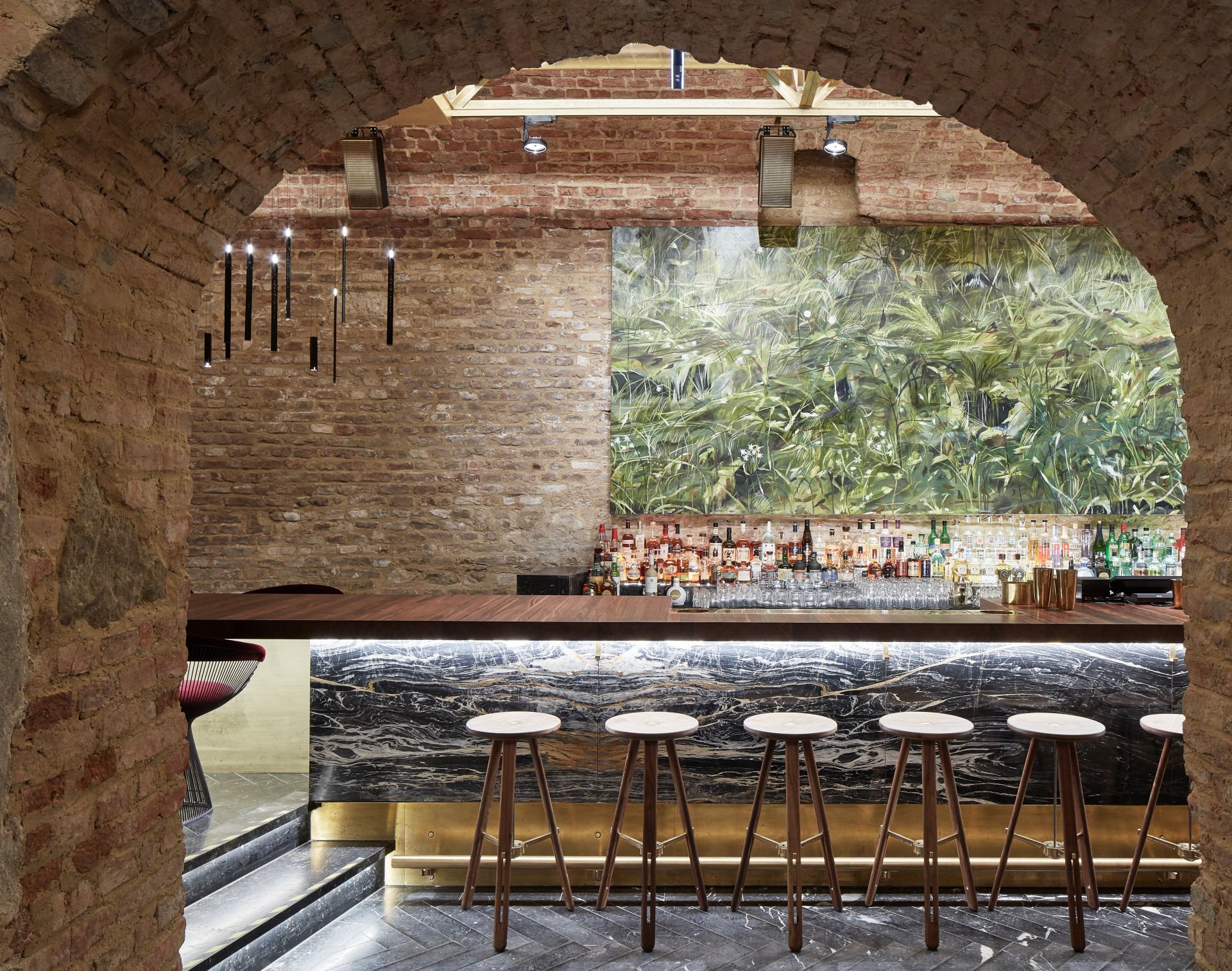 Krypt Bar: Eine Cocktailbar 12 Meter unter der Erde 1