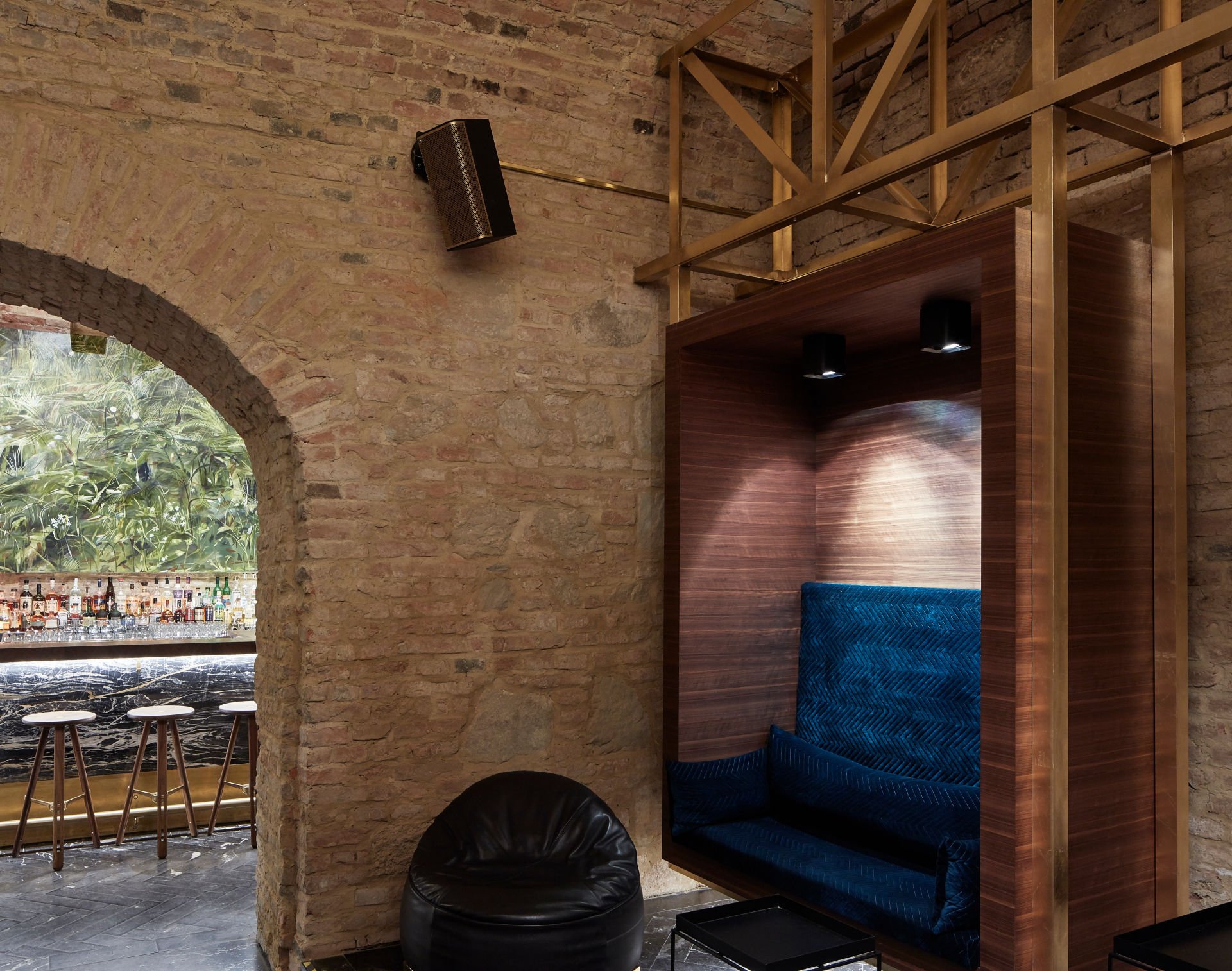 Krypt Bar: Eine Cocktailbar 12 Meter unter der Erde 11