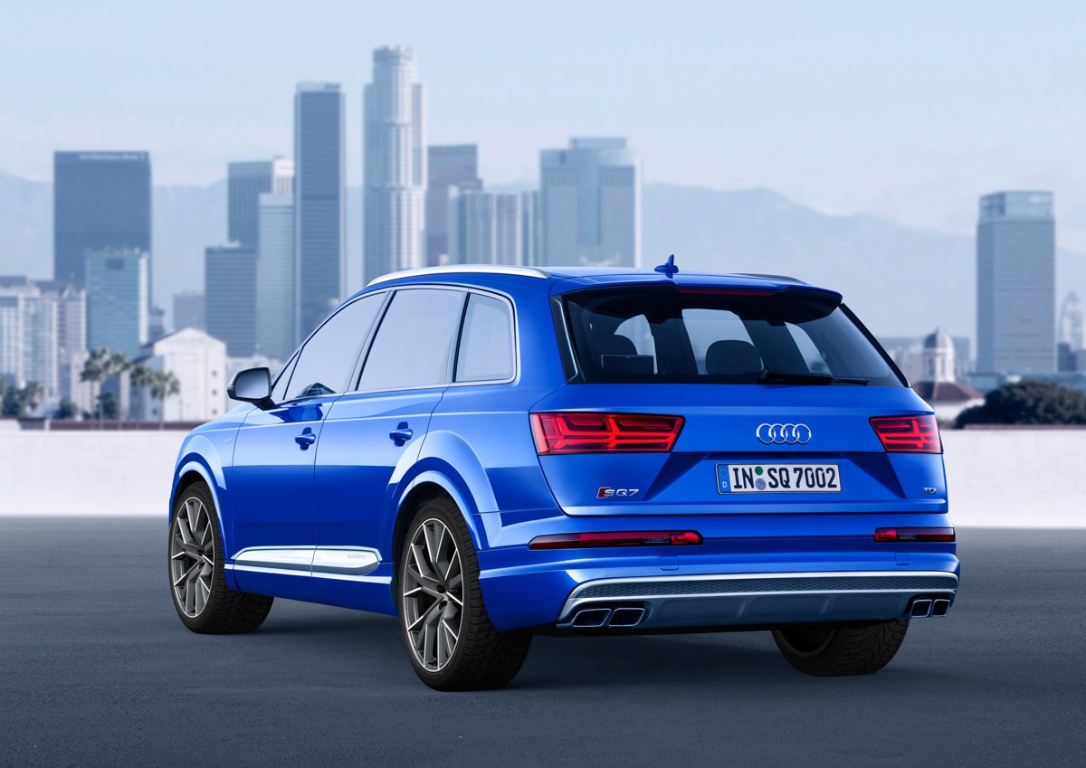 Premium SUV Feels With The Audi SQ7 4