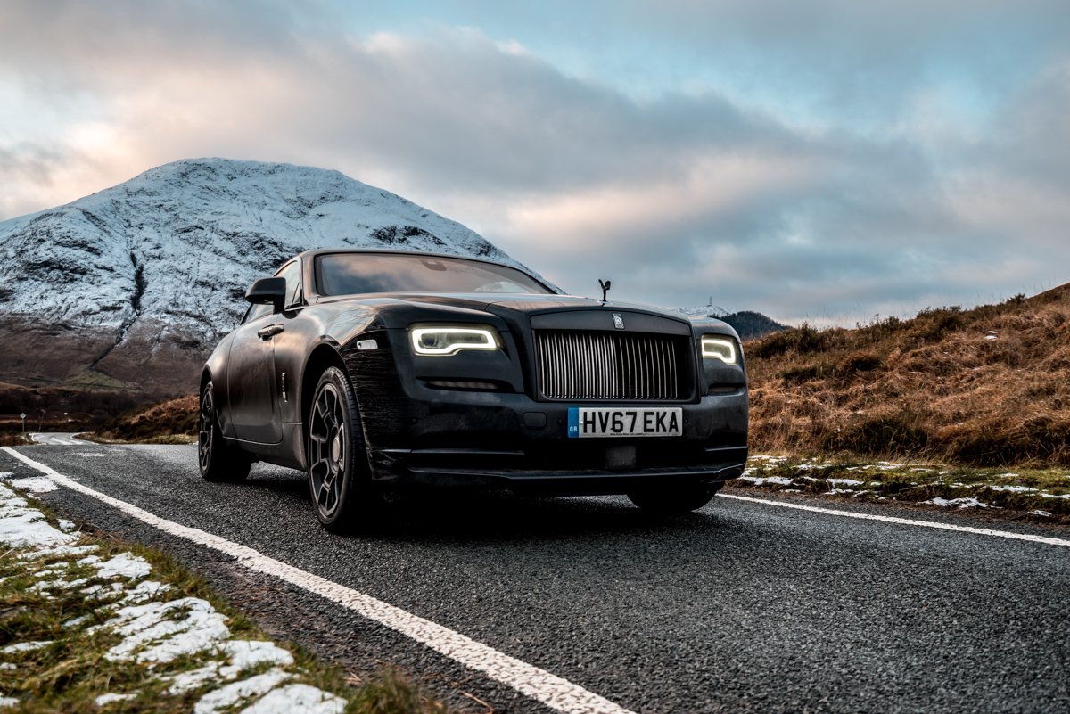 Touring With a Super GT. The Rolls-Royce Wraith Black Badge 9