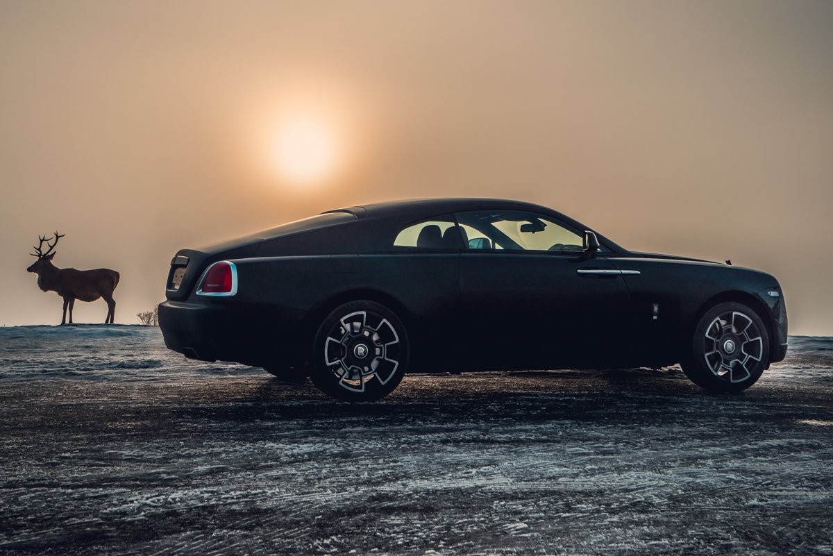 Touring With a Super GT. The Rolls-Royce Wraith Black Badge 1