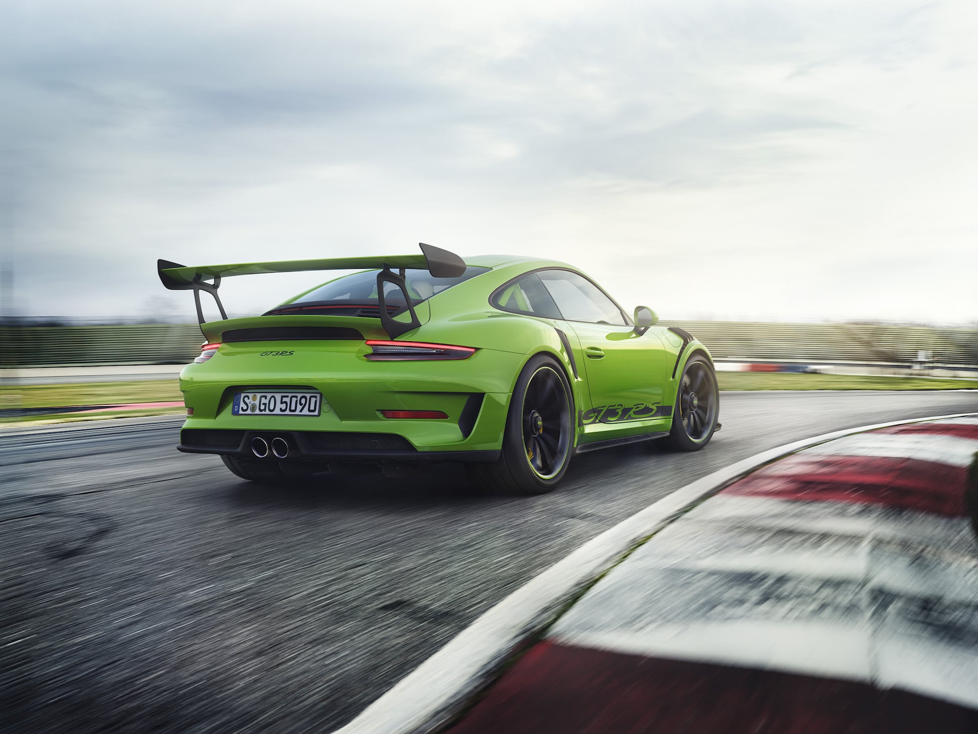 Porsche 911 GT3 RS 01
