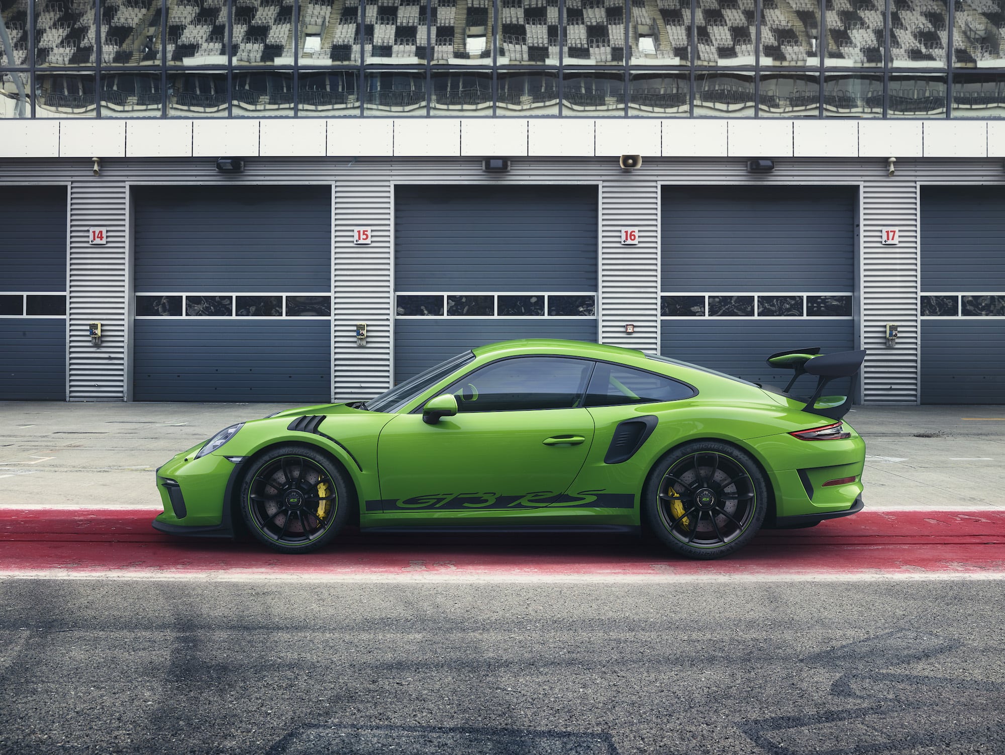 Porsche 911 GT3 RS 06