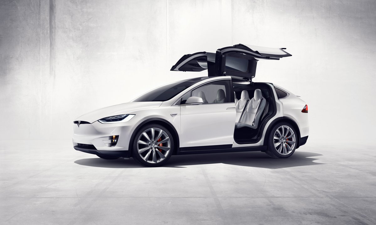 Electric Roadtest with the Tesla Model X 3