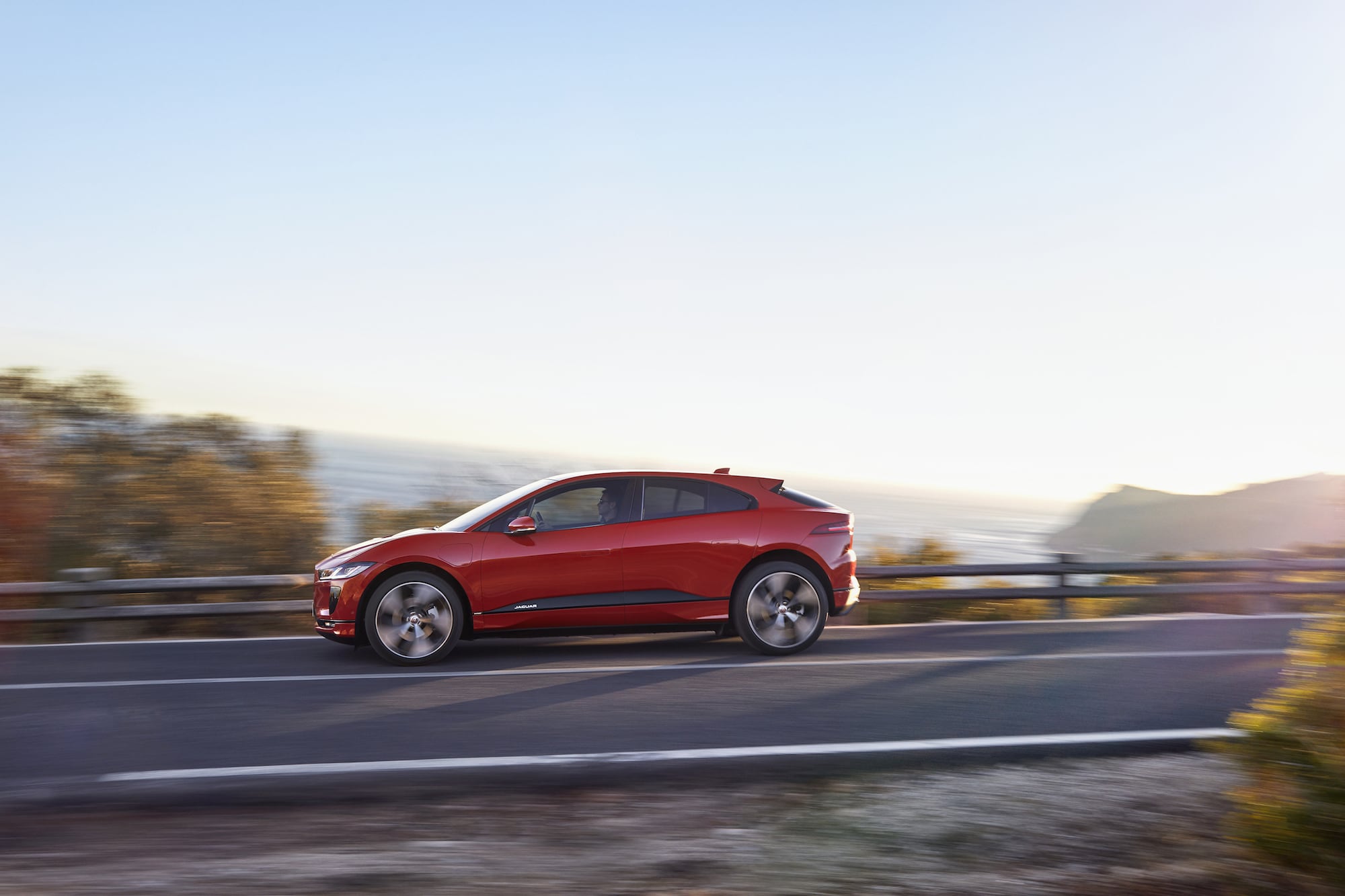Jaguar I-Pace Elektro SUV-Crossover enthüllt 3