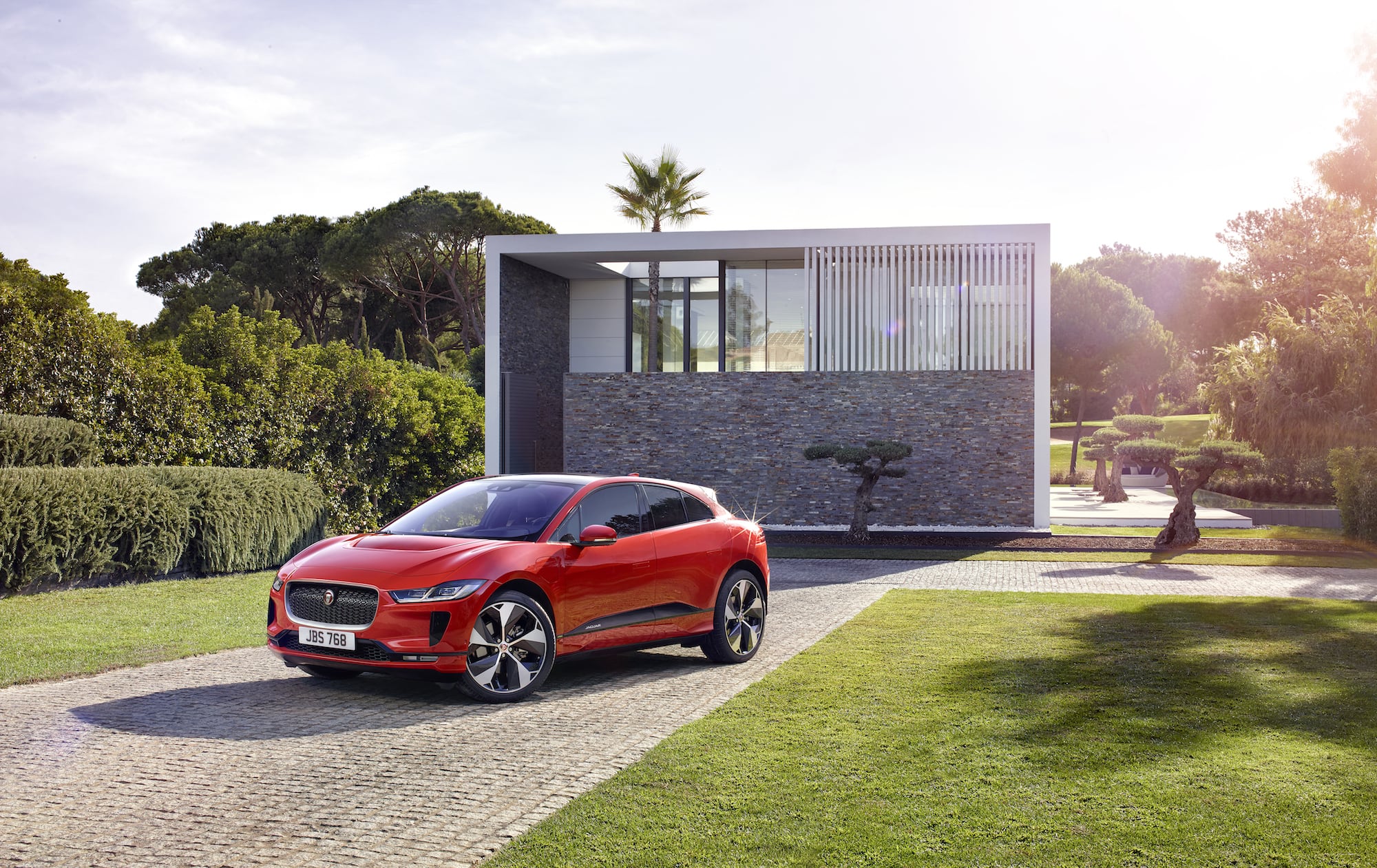 Jaguar I-Pace Elektro SUV-Crossover enthüllt 5