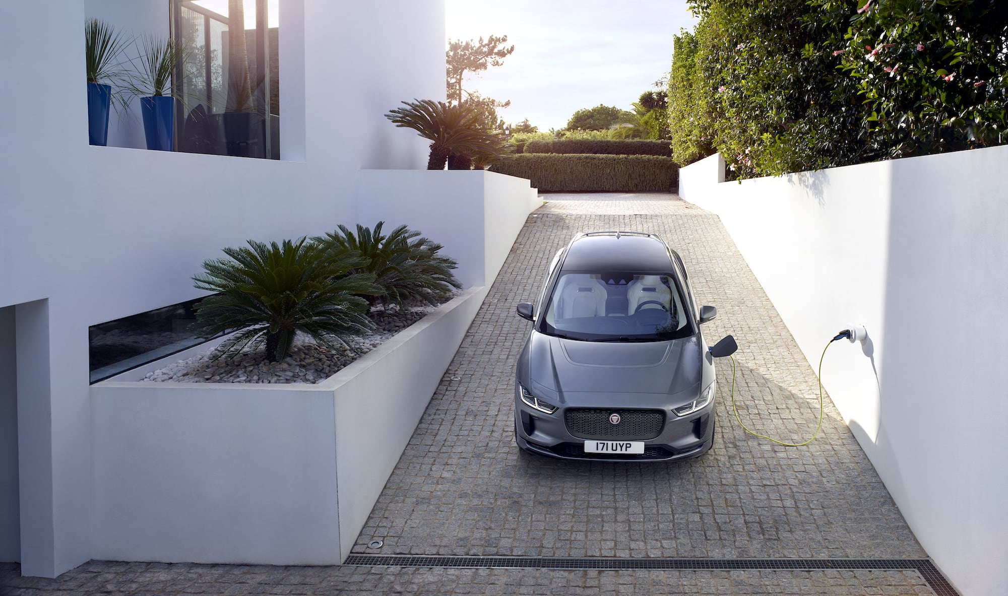 Jaguar I-Pace Elektro SUV-Crossover enthüllt 7