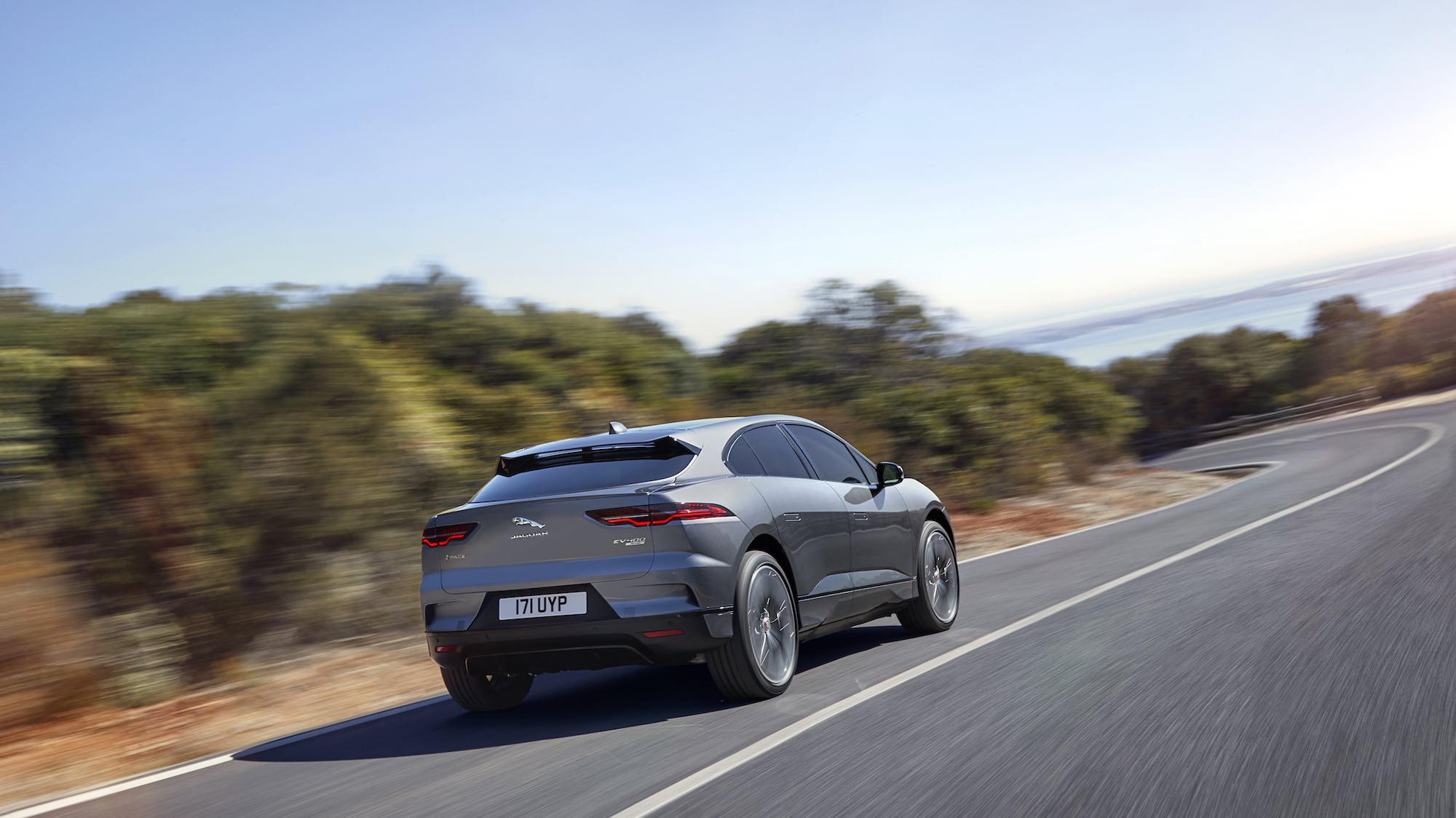 Jaguar I-Pace Elektro SUV-Crossover enthüllt 8