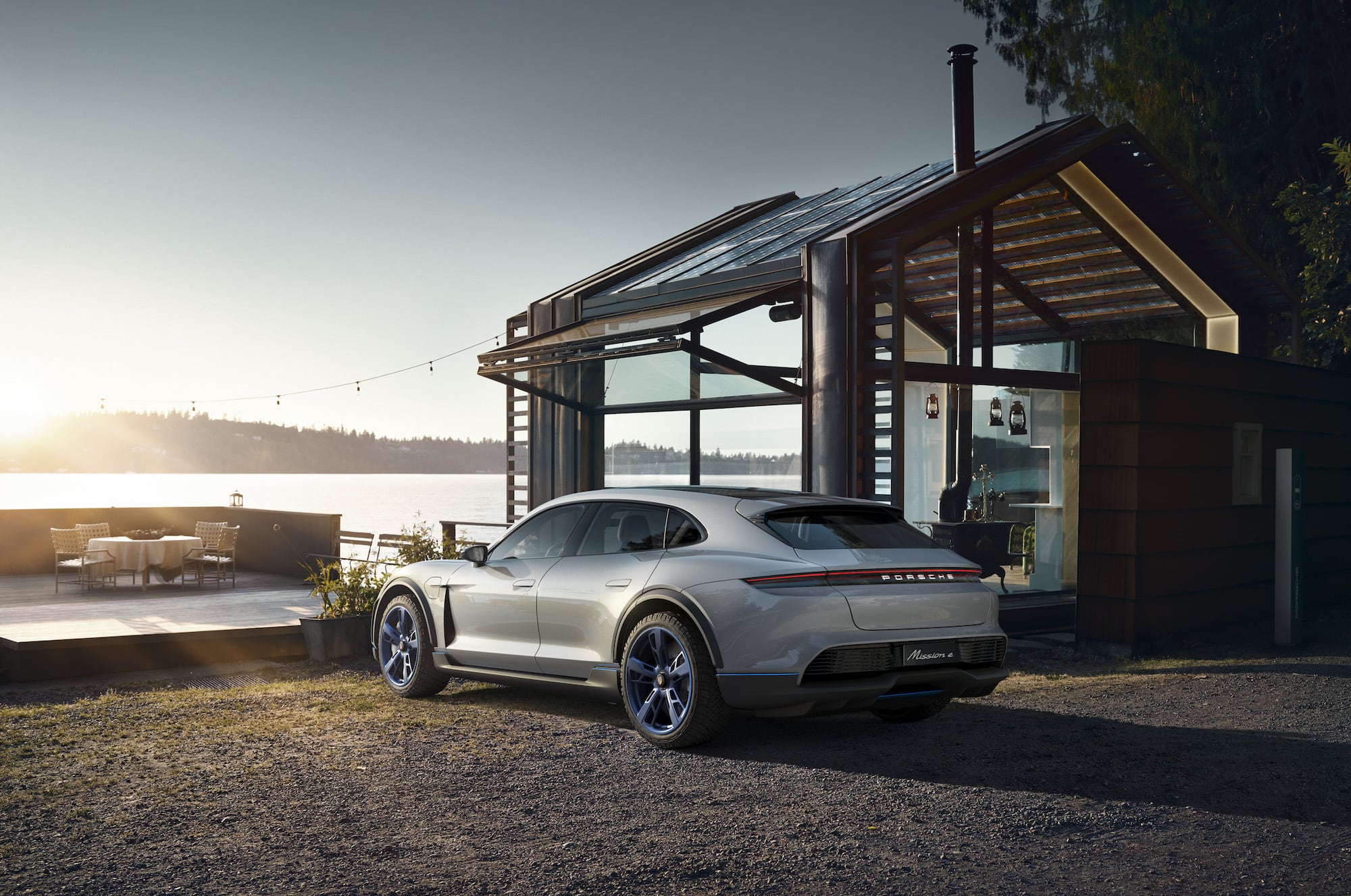 Porsche Mission E Cross Turismo 07